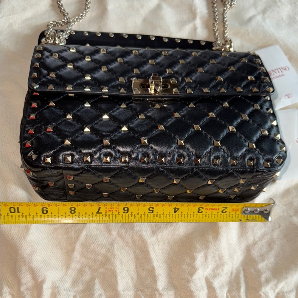Valentino Garavani Black Quilted Nappa Rock-stud cross body Bag - Picture 4 of 15